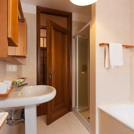 Toti Apartman